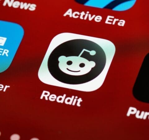 Reddit Logo